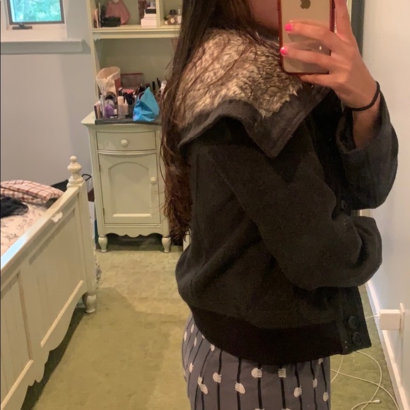 Forever 21 jacket with fur trimming - Picture 7 of 7